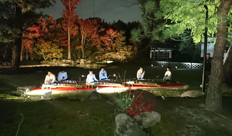 お琴の演奏です。