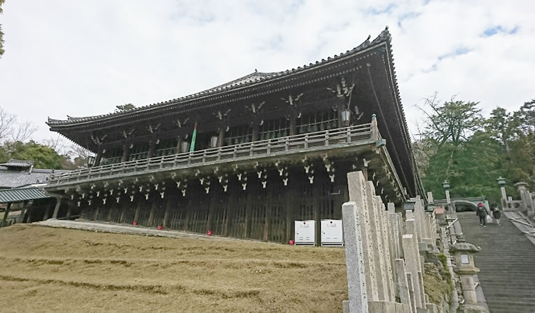 東大寺二月堂。